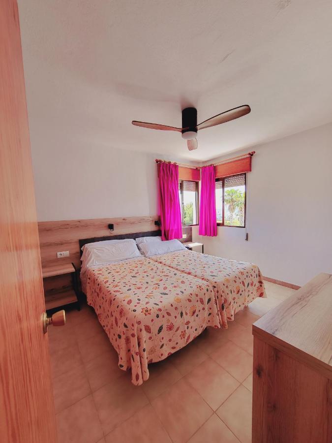 Apartamentos Mar Bella Es Cana Kültér fotó