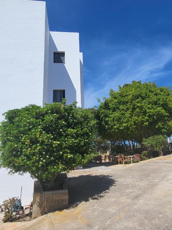 Apartamentos Mar Bella Es Cana Kültér fotó